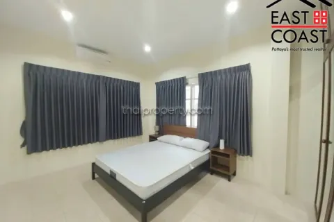 Casa de 3 dormitorios en Pattaya, Tailandia № 212184 - foto 10