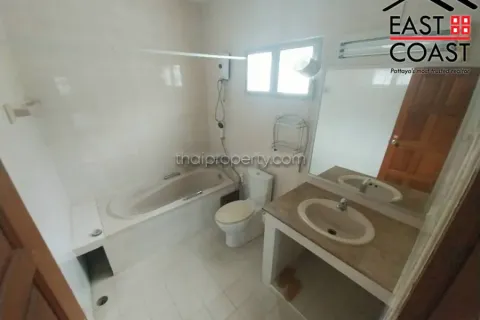 Casa de 3 dormitorios en Pattaya, Tailandia № 212184 - foto 5