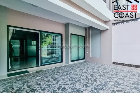 Casa de 2 dormitorios en Pattaya, Tailandia № 212180 - foto 4