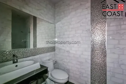 Casa de 2 dormitorios en Pattaya, Tailandia № 212180 - foto 17