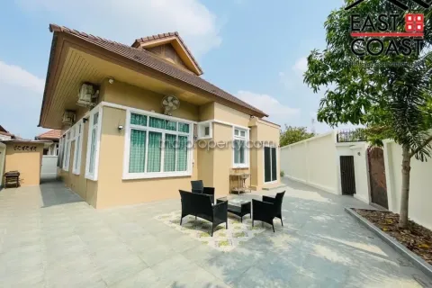 Casa de 3 dormitorios en Pattaya, Tailandia № 212181 - foto 12