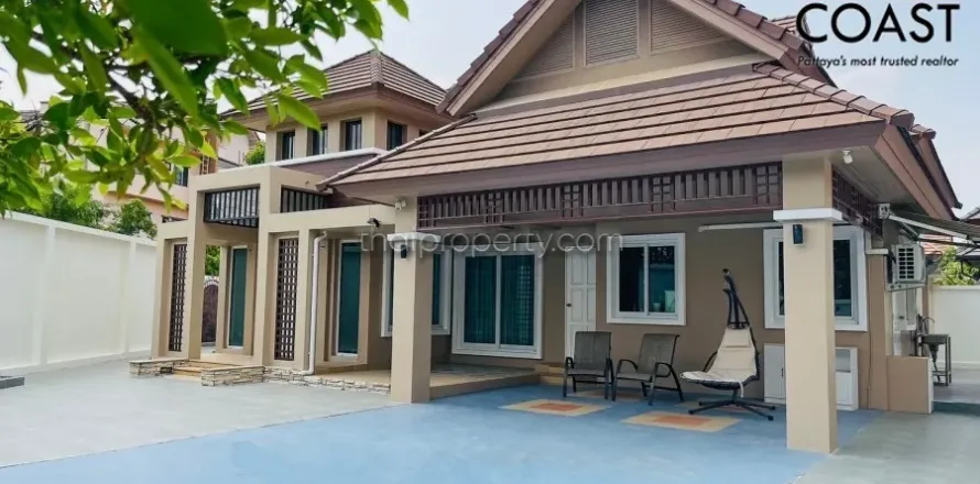 Casa de 3 dormitorios en Pattaya, Tailandia № 212181