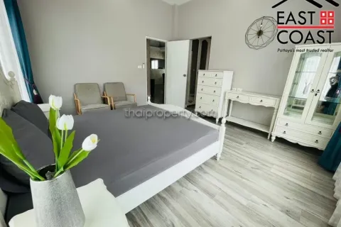 Casa de 3 dormitorios en Pattaya, Tailandia № 212181 - foto 7