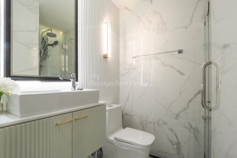 Condo in Bang Lamung, Thailand, 2 bedrooms № 173972 - photo 10