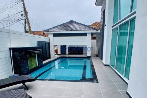 Haus in Pattaya, Thailand 6 Schlafzimmer № 220450 - Foto 2