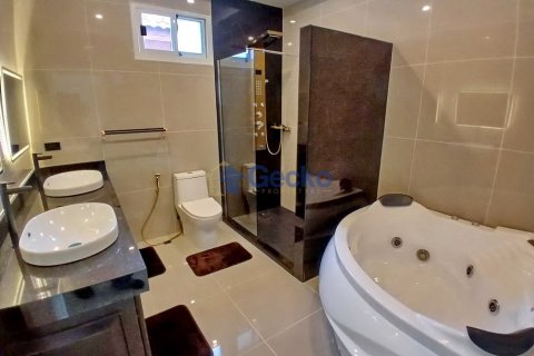 Haus in Pattaya, Thailand 6 Schlafzimmer № 220449 - Foto 15