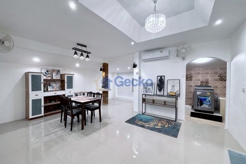 Haus in Pattaya, Thailand 3 Schlafzimmer № 220447 - Foto 21