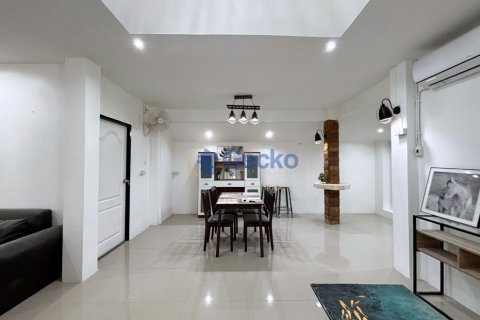 Haus in Pattaya, Thailand 3 Schlafzimmer № 220447 - Foto 17