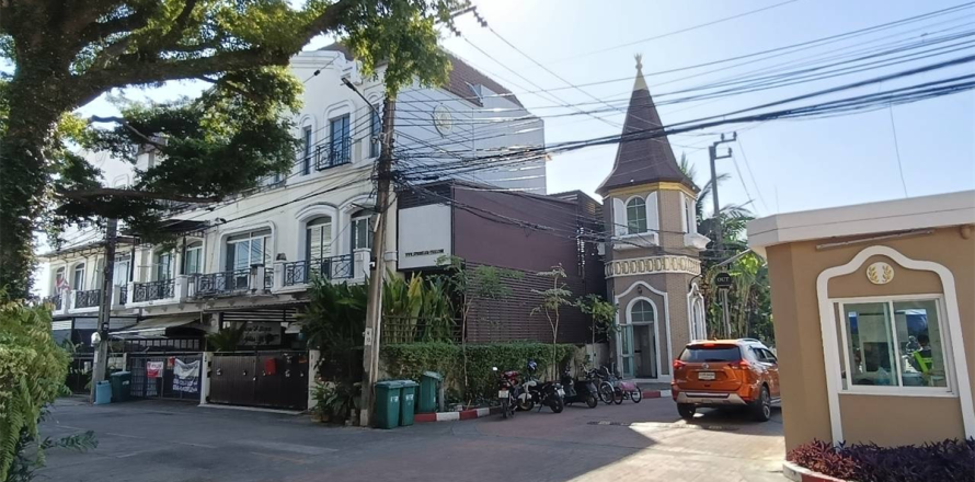 ทาวน์เฮาส์ในกรุงเทพฯ, ประเทศไทย 3 ห้องนอน № 189632