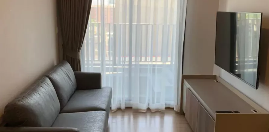 Condo in Bang Kapi, Bangkok, Thailand, 2 bedrooms  № 141627