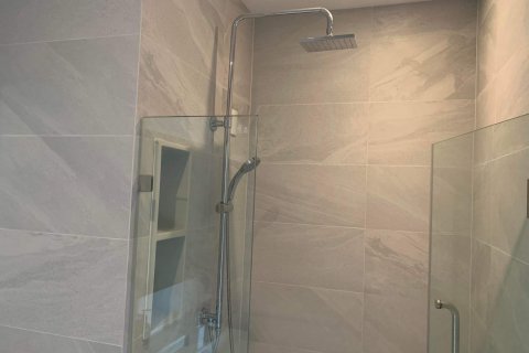 Кондоминиум с 1 спальней в Бангкоке, Таиланд № 143273 - фото 9