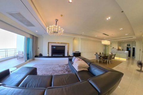 Кондоминиум с 3 спальнями в Бангкоке, Таиланд № 143269 - фото 3