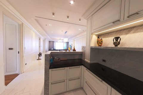 Кондоминиум с 3 спальнями в Бангкоке, Таиланд № 143269 - фото 11