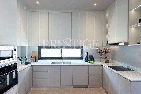 House in Pattaya, Thailand 4 bedrooms № 199867 - photo 6