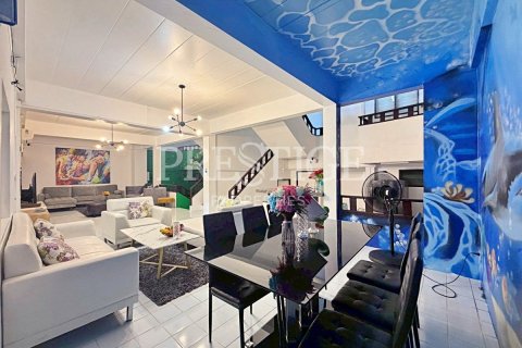 บ้านในพัทยา, ประเทศไทย 12 ห้องนอน № 199870 - รูปถ่าย 5