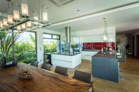 House in Pattaya, Thailand 4 bedrooms № 196914 - photo 8