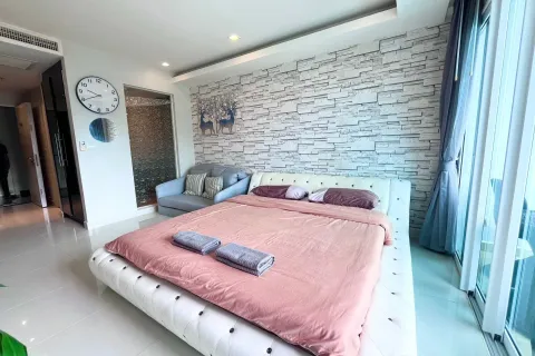 Студия в кондо в Паттайе, Таиланд № 172320 - фото 2