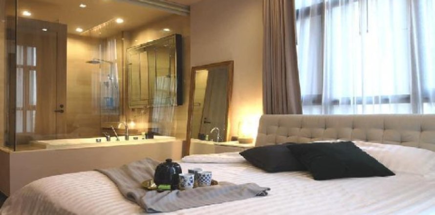 Apartment in Bangkok, Thailand 2 bedrooms № 164932