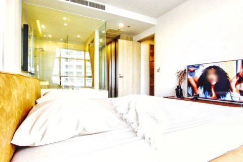 Condo in Bangkok, Thailand, 2 bedrooms № 116677 - photo 10