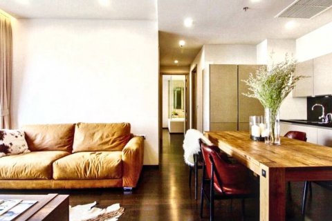 Condo in Bangkok, Thailand, 2 bedrooms № 116677 - photo 3