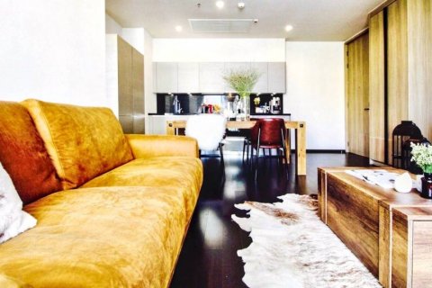 Condo in Bangkok, Thailand, 2 bedrooms № 116677 - photo 2