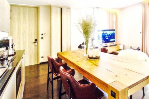 Condo in Bangkok, Thailand, 2 bedrooms № 116677 - photo 5