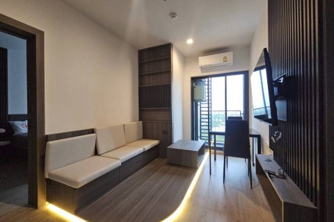 Condo in Bangkok, Thailand, 2 bedrooms  № 116675 - photo 1
