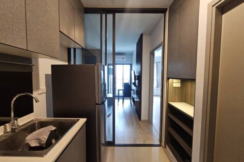 Condo in Bangkok, Thailand, 2 bedrooms  № 116675 - photo 4