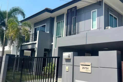 Дом в Паттайе, Таиланд с 4 комнатами № 155568 - фото 1