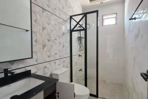 Дом в Паттайе, Таиланд с 4 комнатами № 155572 - фото 11