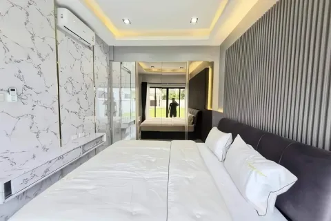 Дом в Паттайе, Таиланд с 4 комнатами № 155572 - фото 9