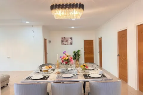 Дом в Паттайе, Таиланд с 5 комнатами № 155570 - фото 9