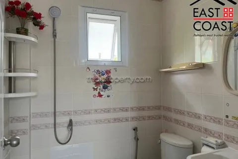 Casa de 5 dormitorios en Pattaya, Tailandia № 213464 - foto 14