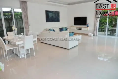 Casa de 3 dormitorios en Pattaya, Tailandia № 213463 - foto 16