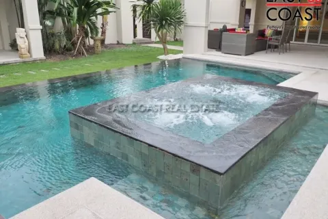 Casa de 3 dormitorios en Pattaya, Tailandia № 213463 - foto 5