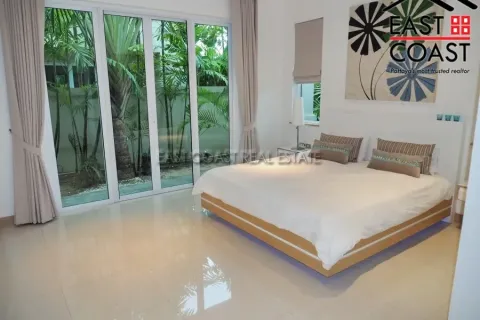 Casa de 3 dormitorios en Pattaya, Tailandia № 213463 - foto 24