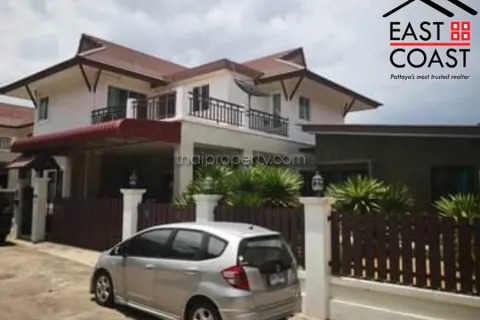 Casa de 5 dormitorios en Pattaya, Tailandia № 213462 - foto 15