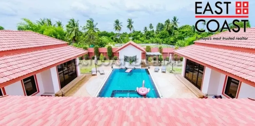 Casa de 4 dormitorios en Pattaya, Tailandia № 213465