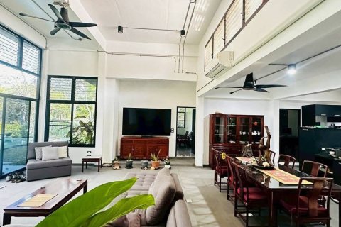 Villa in Pattaya, Thailand 4 bedrooms № 171603 - photo 6