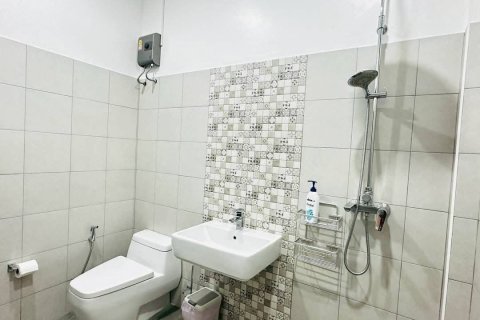 Villa in Pattaya, Thailand 4 bedrooms № 171603 - photo 12