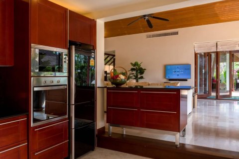 Вилла в Пхукете, Таиланд с 3 спальнями  № 171600 - фото 8