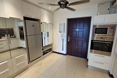 Студия в кондо в Ваттхане, Бангкок, Таиланд № 171602 - фото 2