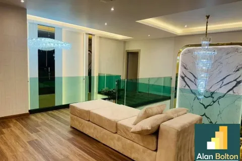 Casa de 4 dormitorios en Jomtien Beach, Pattaya, Tailandia № 210652 - foto 9