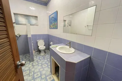 Casa de 4 dormitorios en Pattaya, Tailandia № 210653 - foto 11
