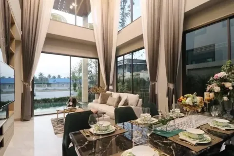 Casa de 4 dormitorios en Pattaya, Tailandia № 210657 - foto 6