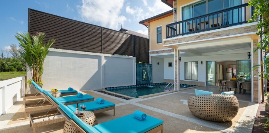 Villa in Phuket, Thailand 3 bedrooms № 147774