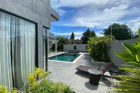 Villa in Ko Samui, Thailand 3 bedrooms № 147773 - photo 8