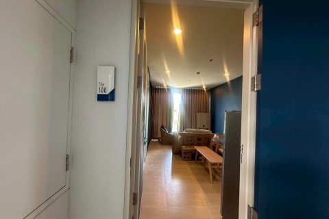 Студия в кондо в Ча-аме, Таиланд № 147771 - фото 1