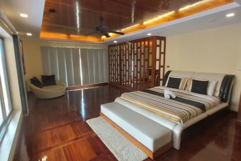 Maison à Pattaya, Thaïlande 4 chambres № 147770 - photo 13