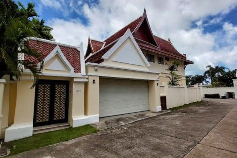 Maison à Pattaya, Thaïlande 4 chambres № 147770